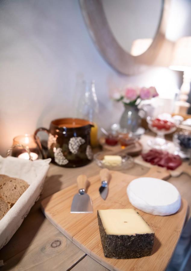 Sumvitg Casa Pasch - Boutique Bed And Breakfast In Cumpadials מראה חיצוני תמונה