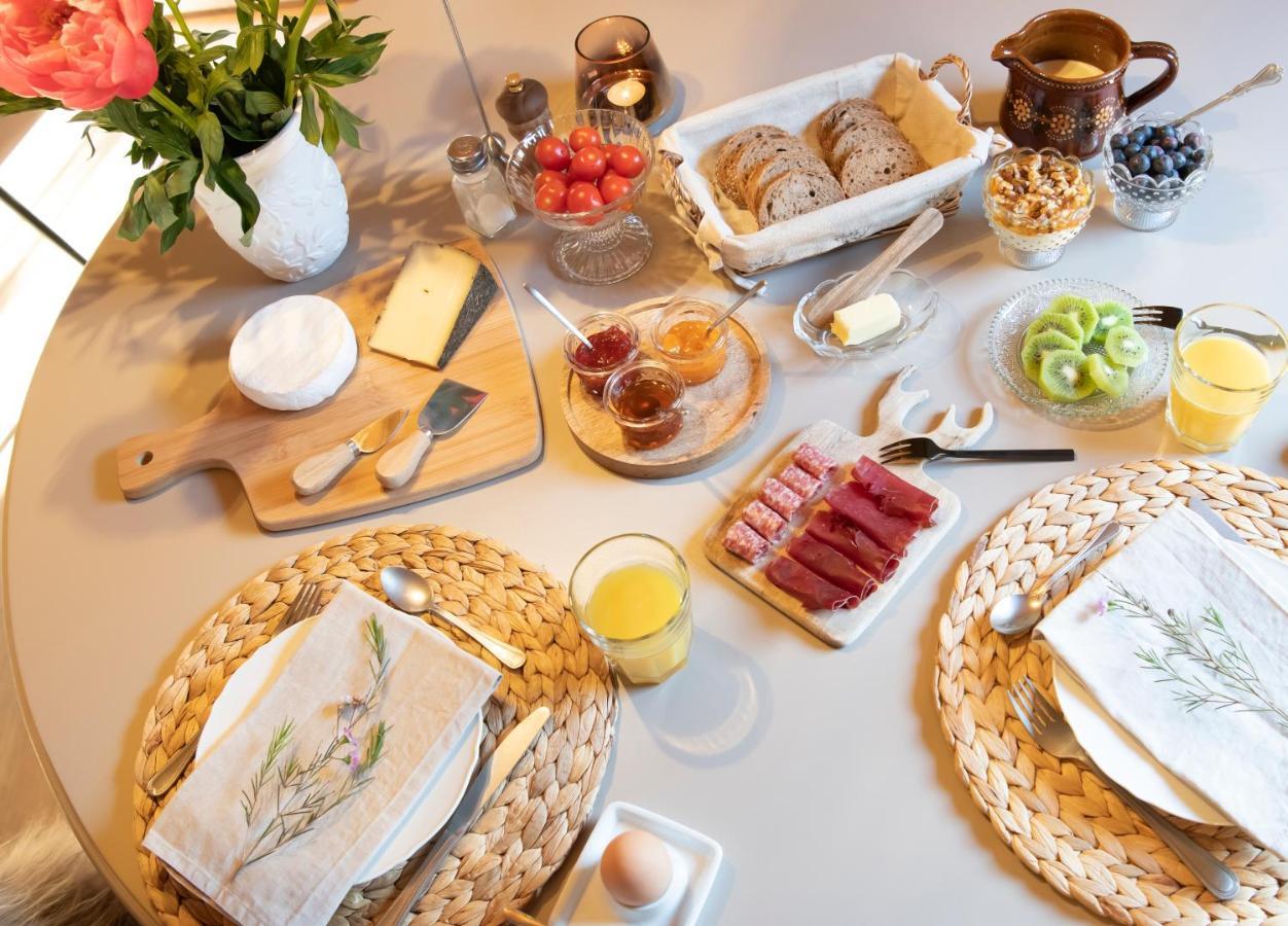 Sumvitg Casa Pasch - Boutique Bed And Breakfast In Cumpadials מראה חיצוני תמונה